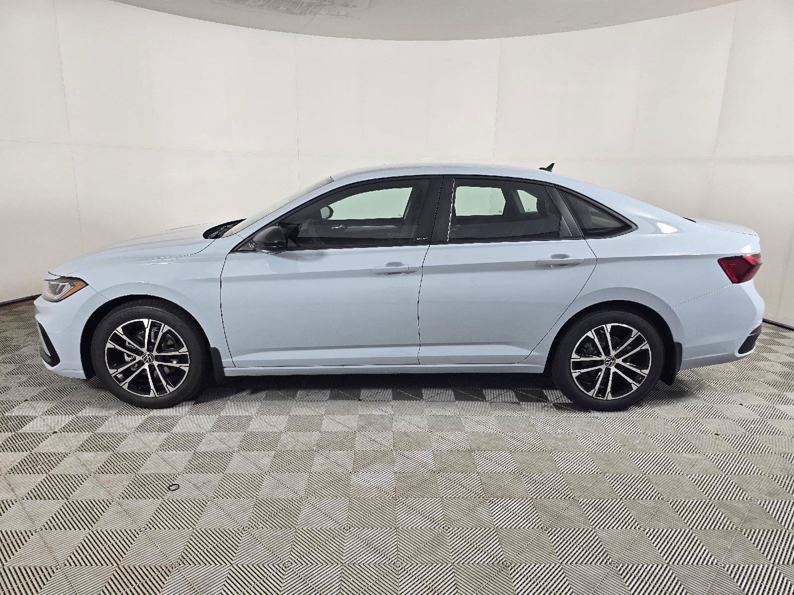 New 2026 Volkswagen Jetta Sport FWD image 3