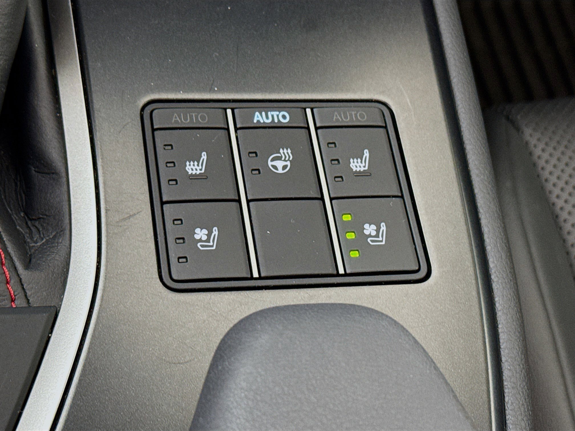 Used 2023 Lexus UX 250h F Sport image 22