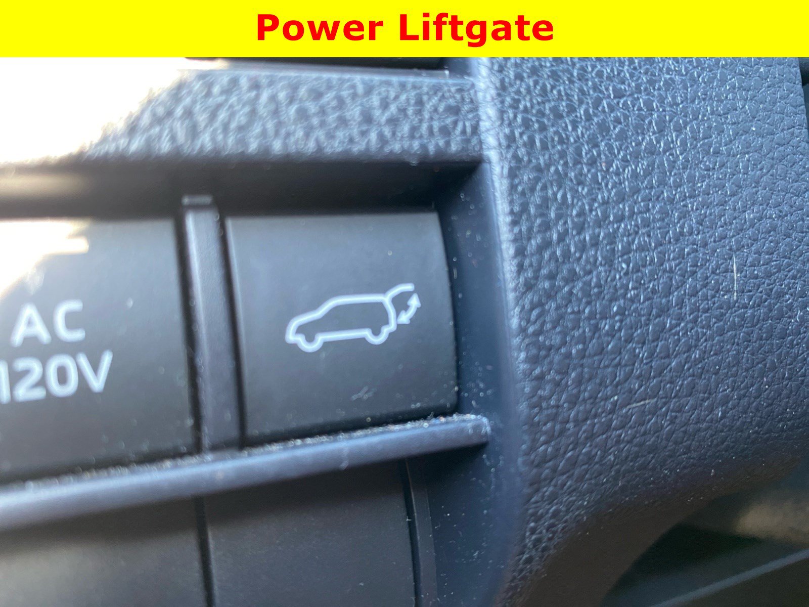 Used 2025 Toyota 4Runner Limited AWD/4WD image 29