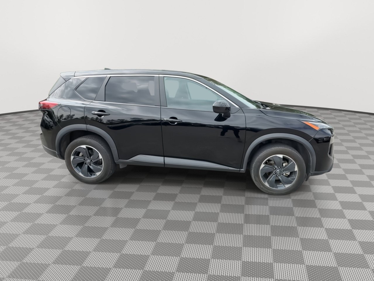 Used 2024 Nissan Rogue SV AWD/4WD image 9