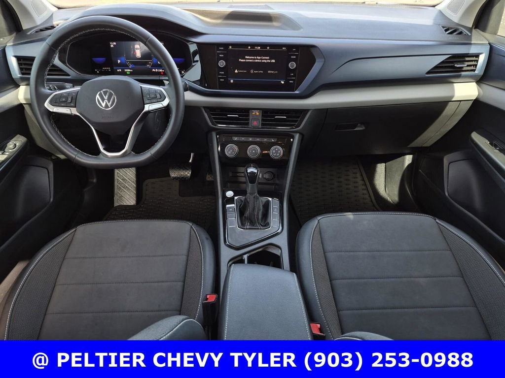 Used 2023 Volkswagen Taos SE w/ Black Wheel Package image 35