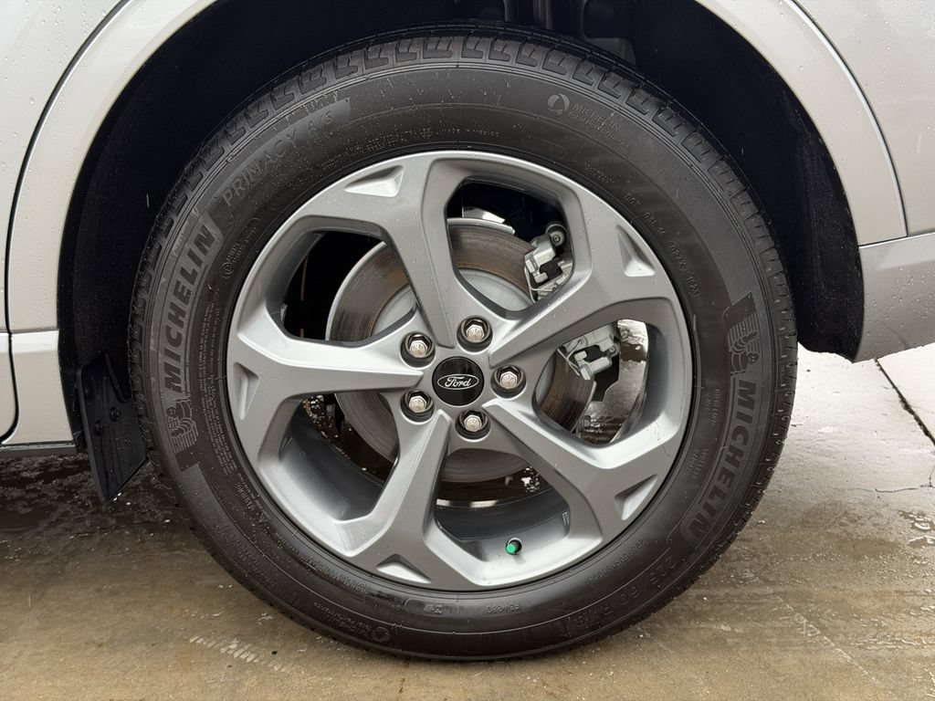Used 2023 Ford Escape ST-Line w/ Equipment Group 301A FWD image 11