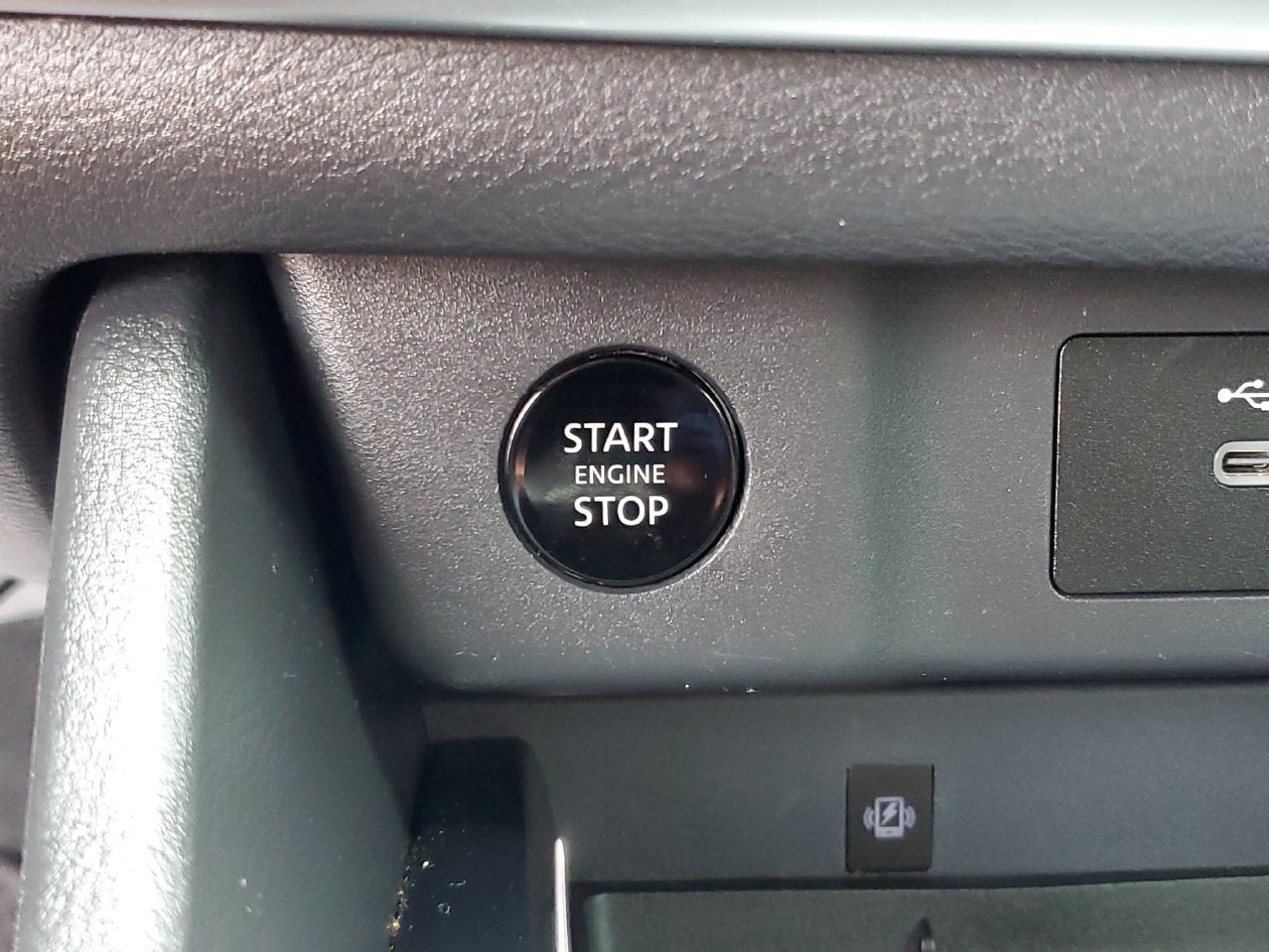 Used 2024 Nissan Rogue SL w/ SL Premium Package FWD image 22