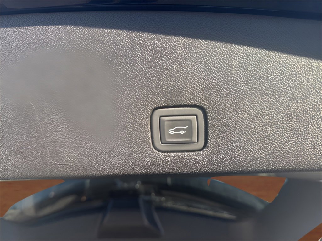 Certified 2024 Cadillac XT6 Sport w/ Platinum Package image 13