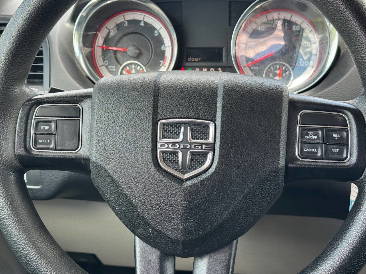 Used 2018 Dodge Grand Caravan SE FWD image 21