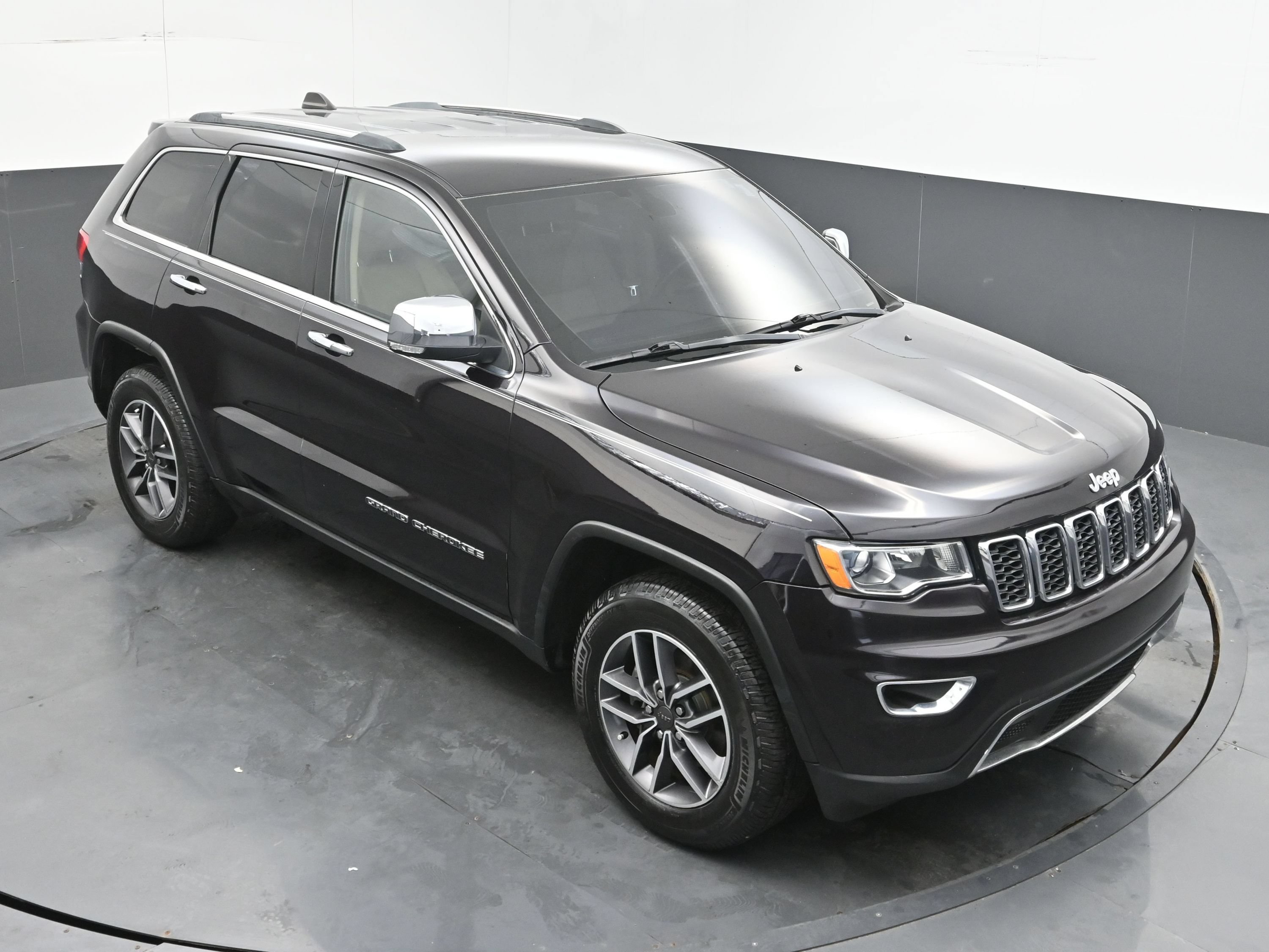 Used 2019 Jeep Grand Cherokee Limited RWD image 30