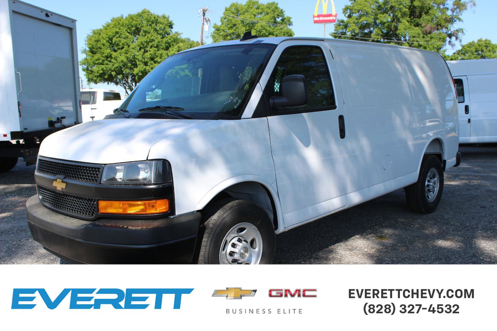 New 2026 Chevrolet Express 2500 RWD image 1