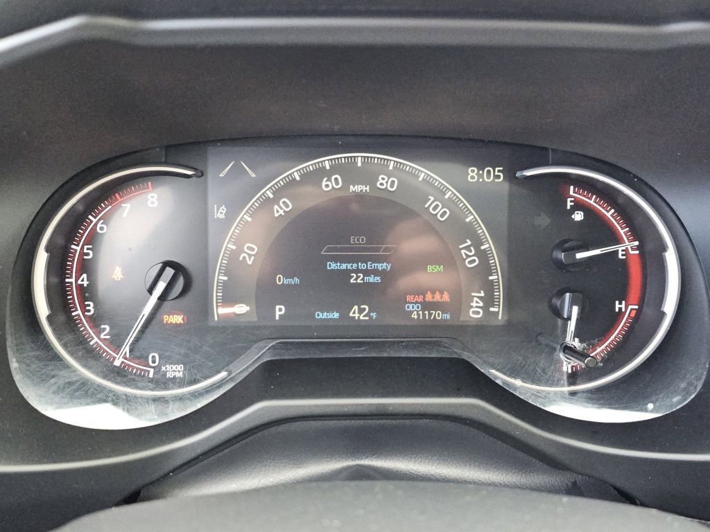 Used 2023 Toyota RAV4 XLE Premium image 31