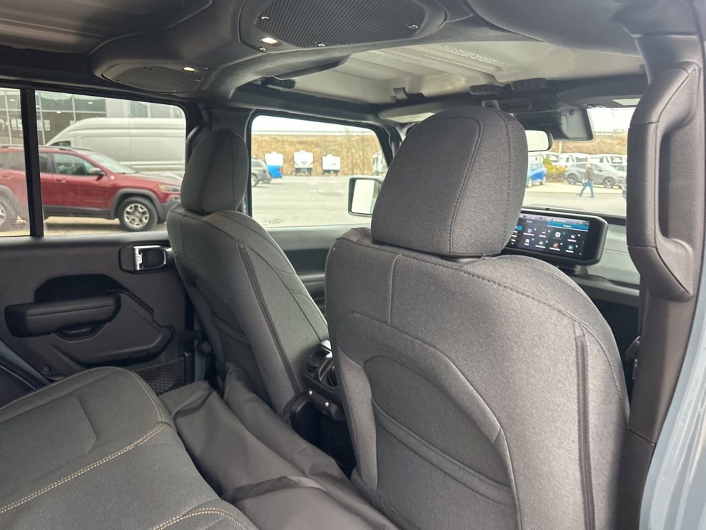 Used 2025 Jeep Wrangler Sport S image 54