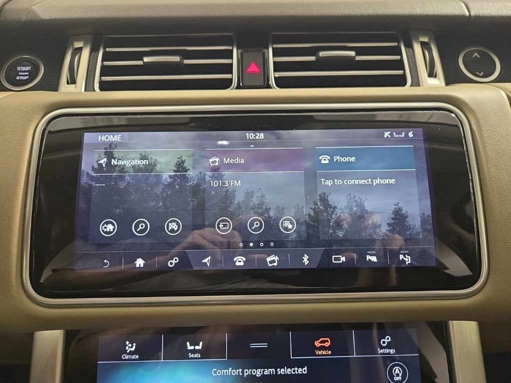 Used 2019 Land Rover Range Rover HSE AWD/4WD image 16