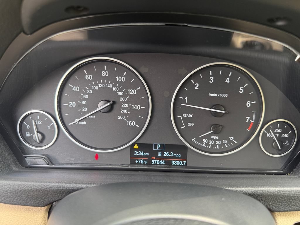 Used 2016 BMW 320i xDrive Sedan AWD/4WD image 16