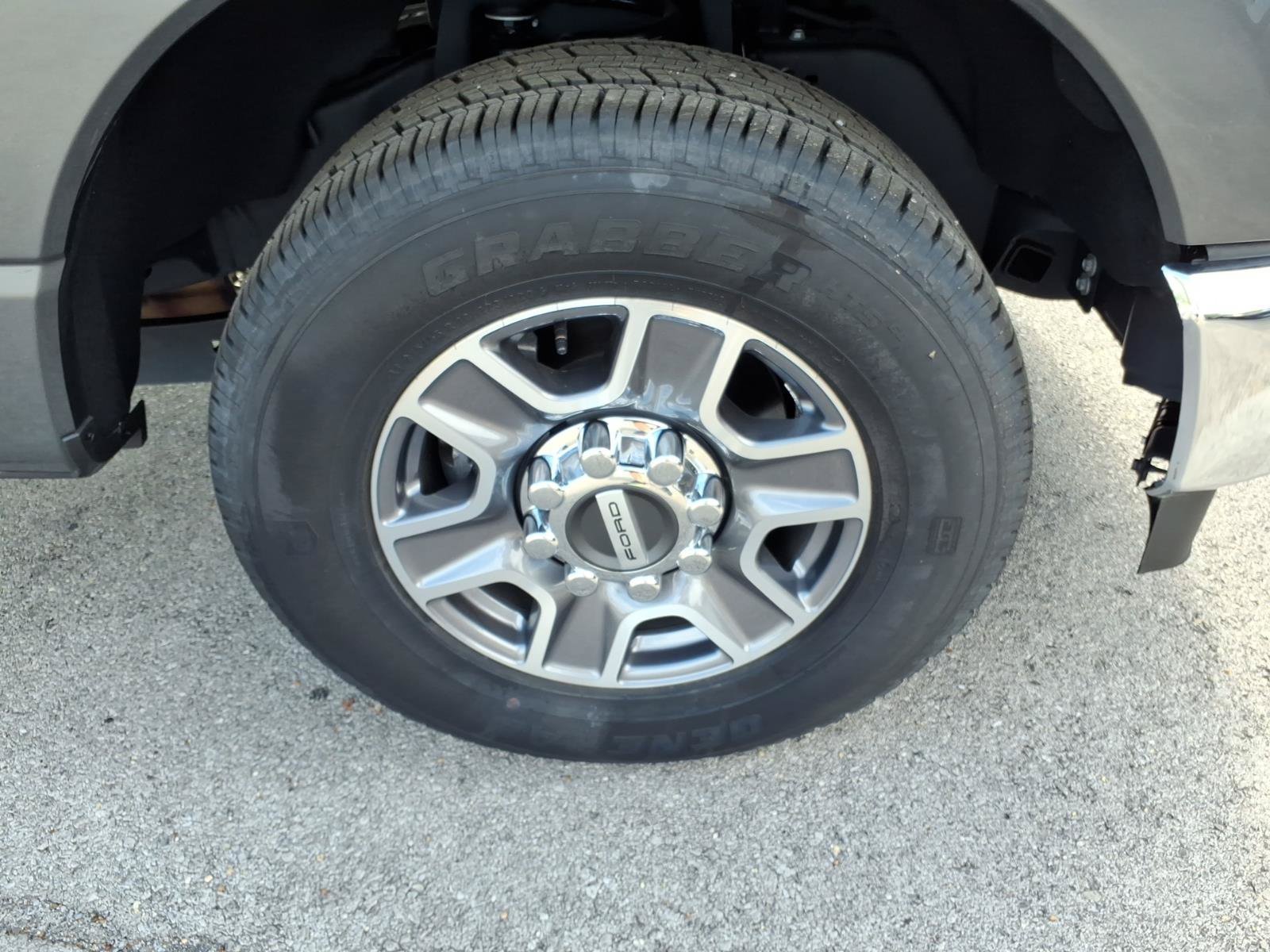 New 2026 Ford F350 Lariat RWD image 7