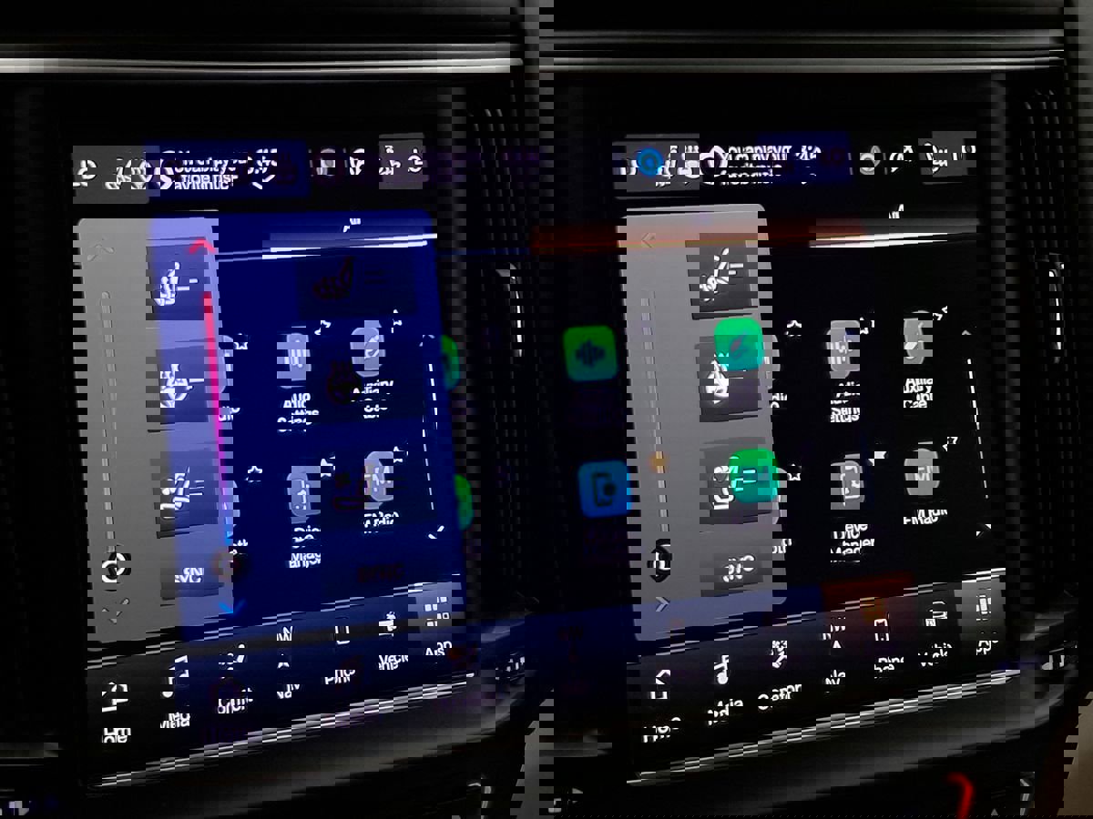 Used 2021 Maserati Levante S image 21