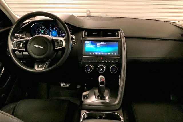 Certified 2020 Jaguar E-PACE AWD/4WD image 17