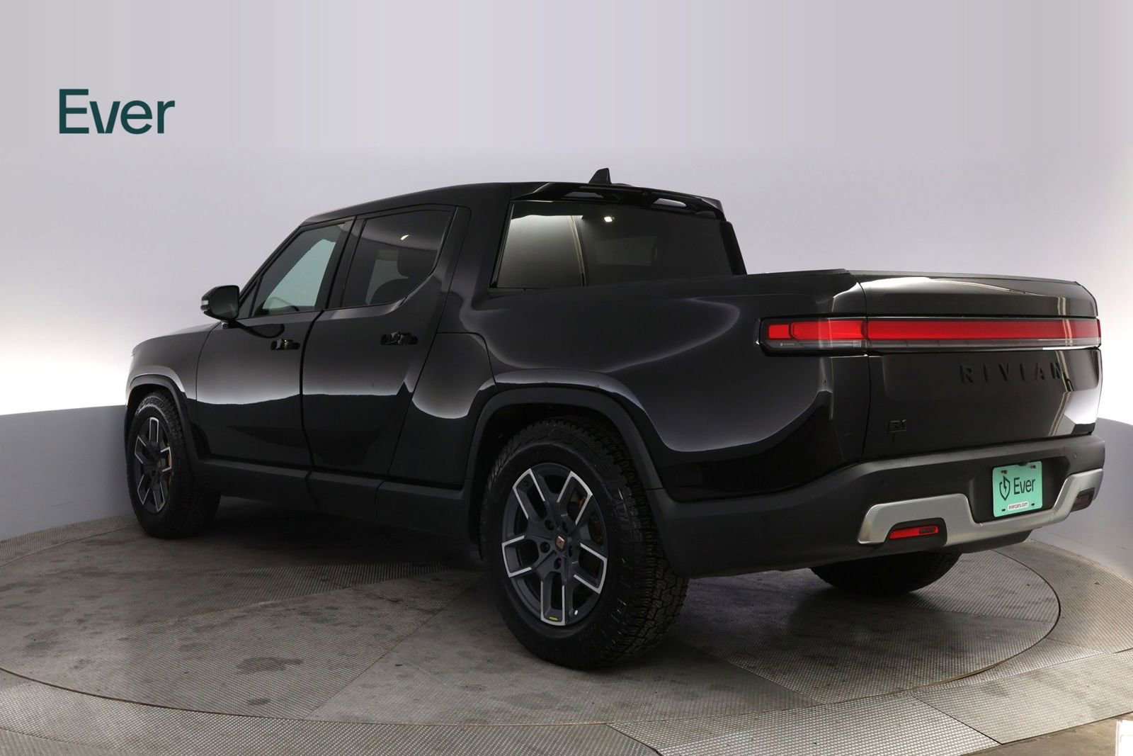 Used 2022 Rivian R1T Launch Edition image 17