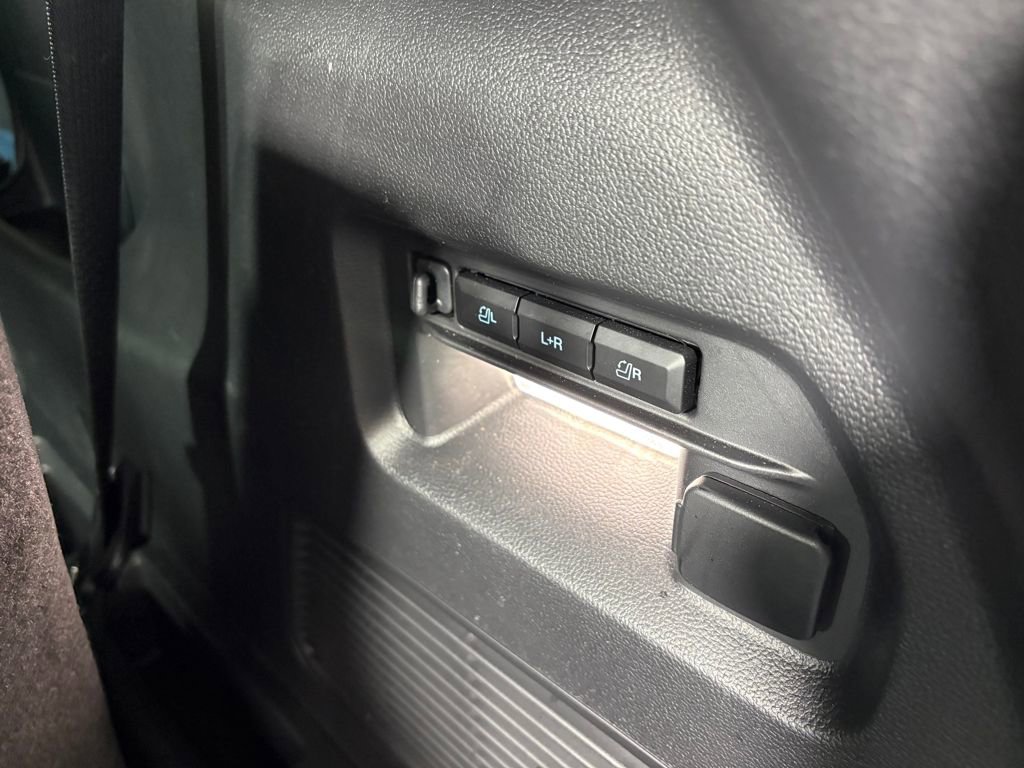 Certified 2025 Ford Explorer ST-Line w/ Premium Package image 35