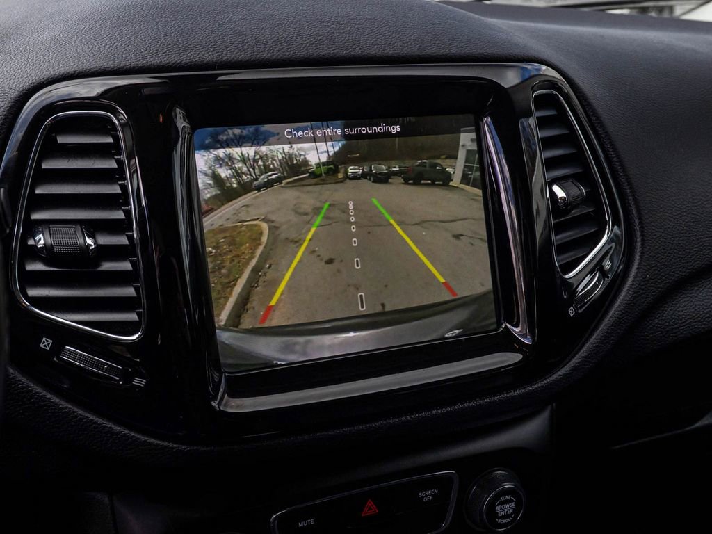 Used 2020 Jeep Compass Limited image 20