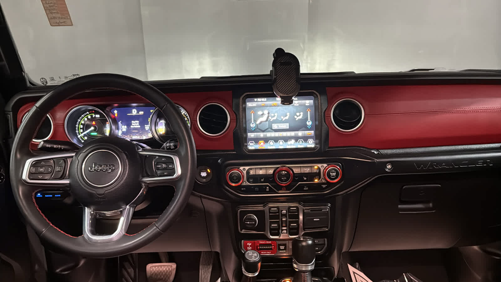 Used 2023 Jeep Wrangler Unlimited Rubicon 4xe AWD/4WD image 29