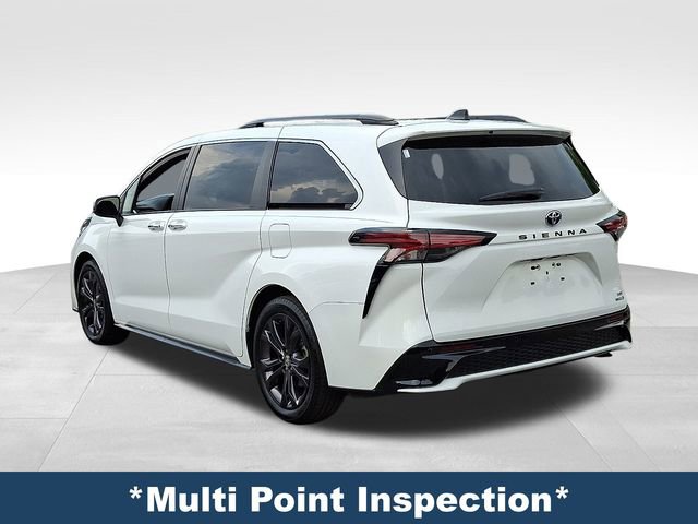 Used 2023 Toyota Sienna XSE image 5