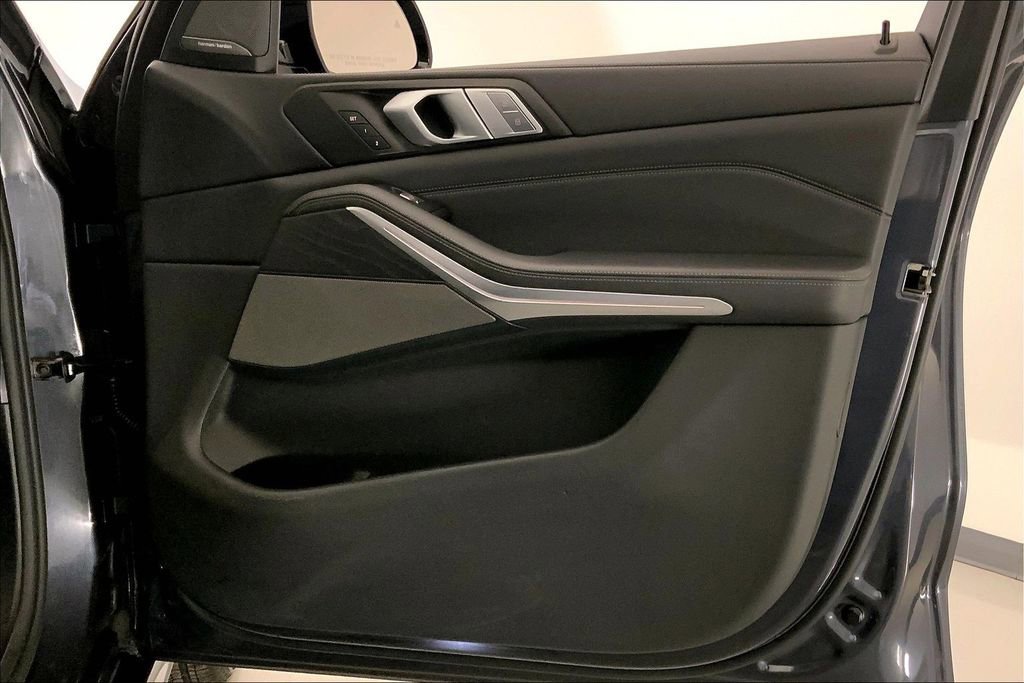 Used 2019 BMW X7 xDrive40i w/ Premium Package image 25
