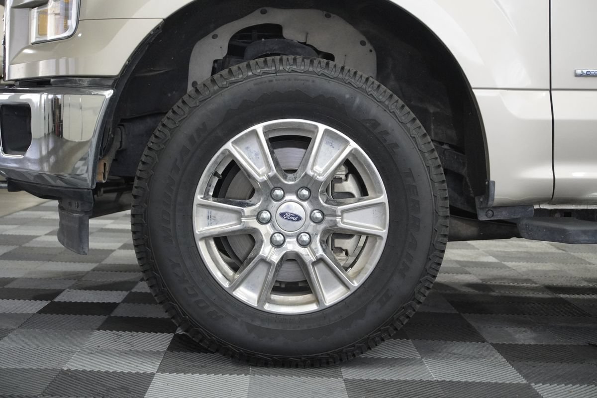 Used 2017 Ford F150 XLT w/ Equipment Group 301A Mid AWD/4WD image 26