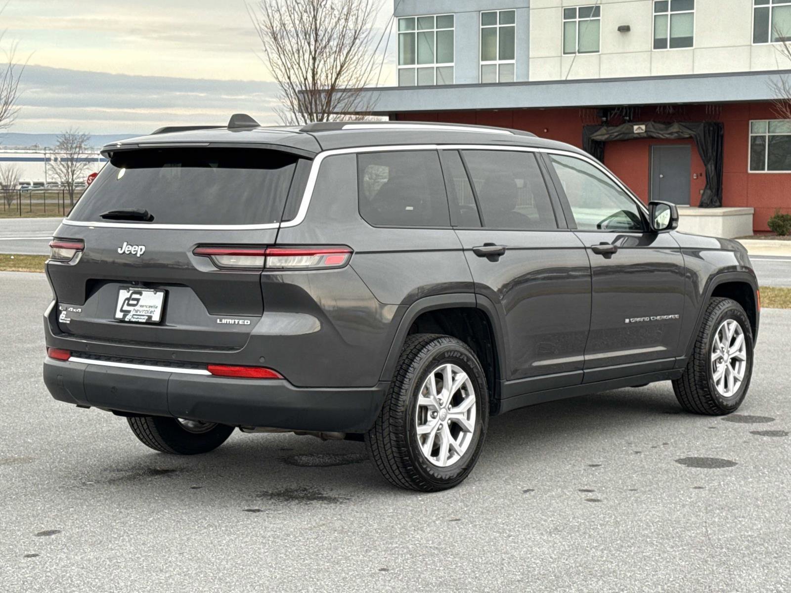 Used 2022 Jeep Grand Cherokee L Limited image 25
