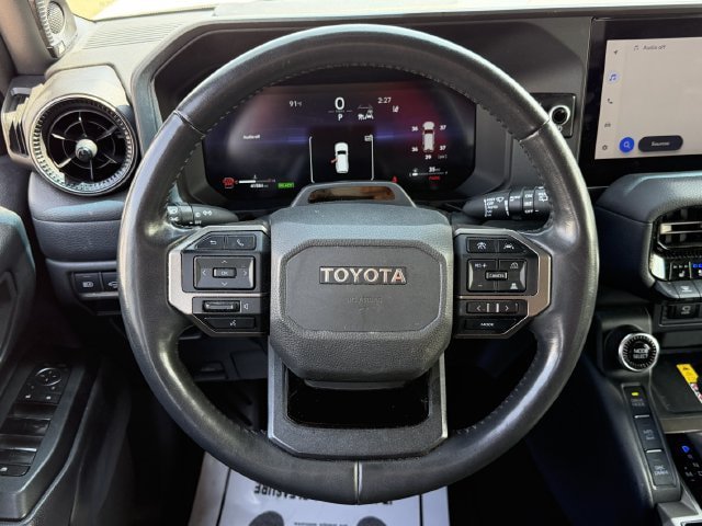 Used 2025 Toyota Land Cruiser w/ Premium Package AWD/4WD image 11