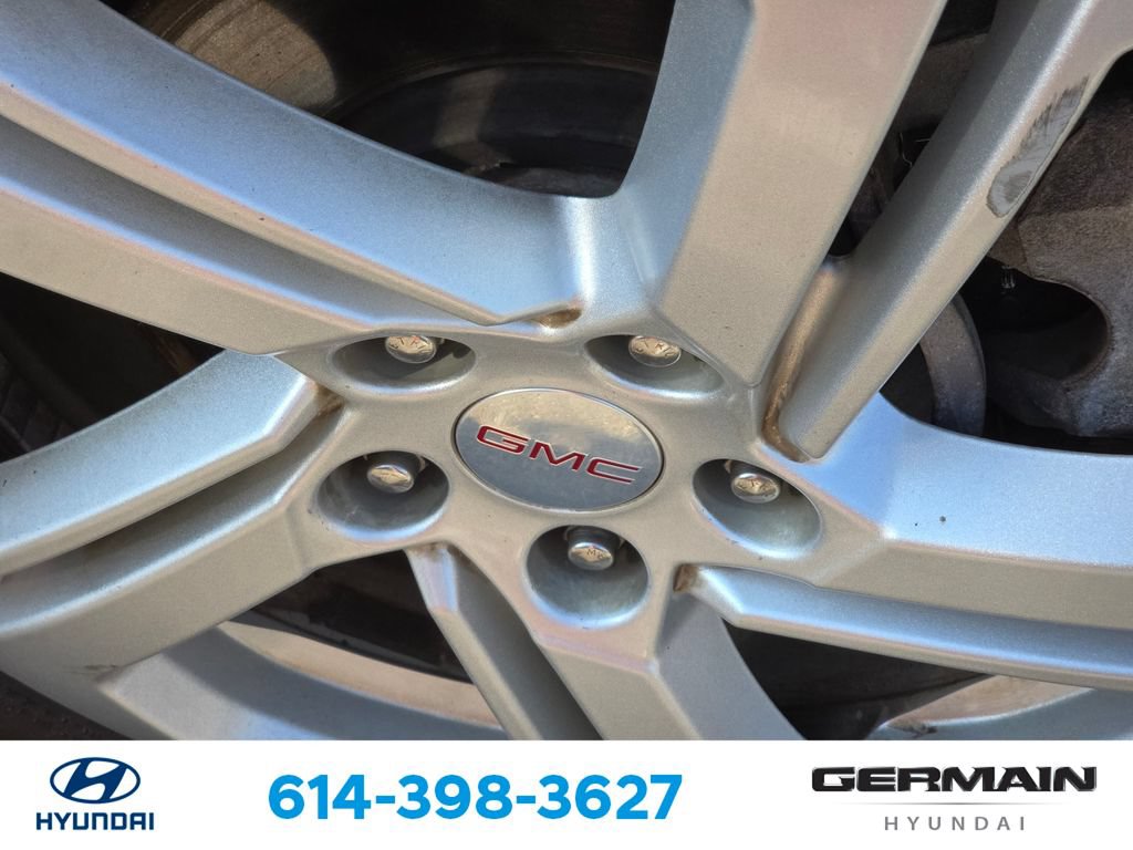 Used 2018 GMC Terrain SLE w/ Driver Convenience Package FWD image 13