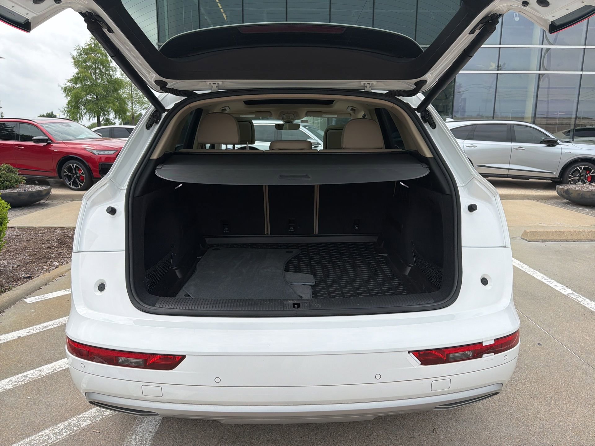 Used 2018 Audi Q5 2.0T Premium Plus AWD/4WD image 6