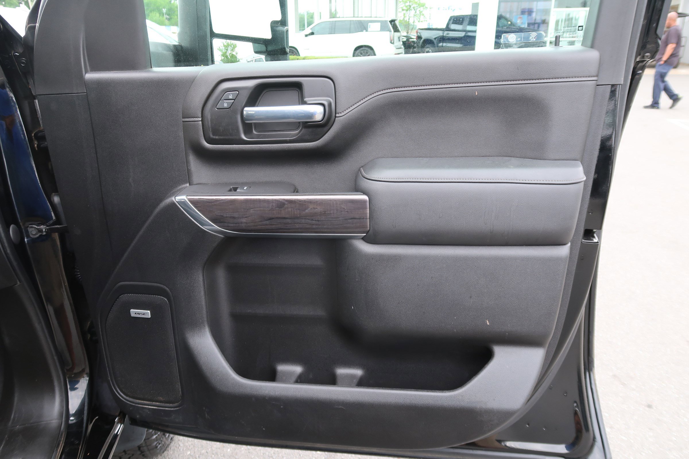 Used 2021 Chevrolet Silverado 2500 LTZ w/ LTZ Plus Package AWD/4WD image 46