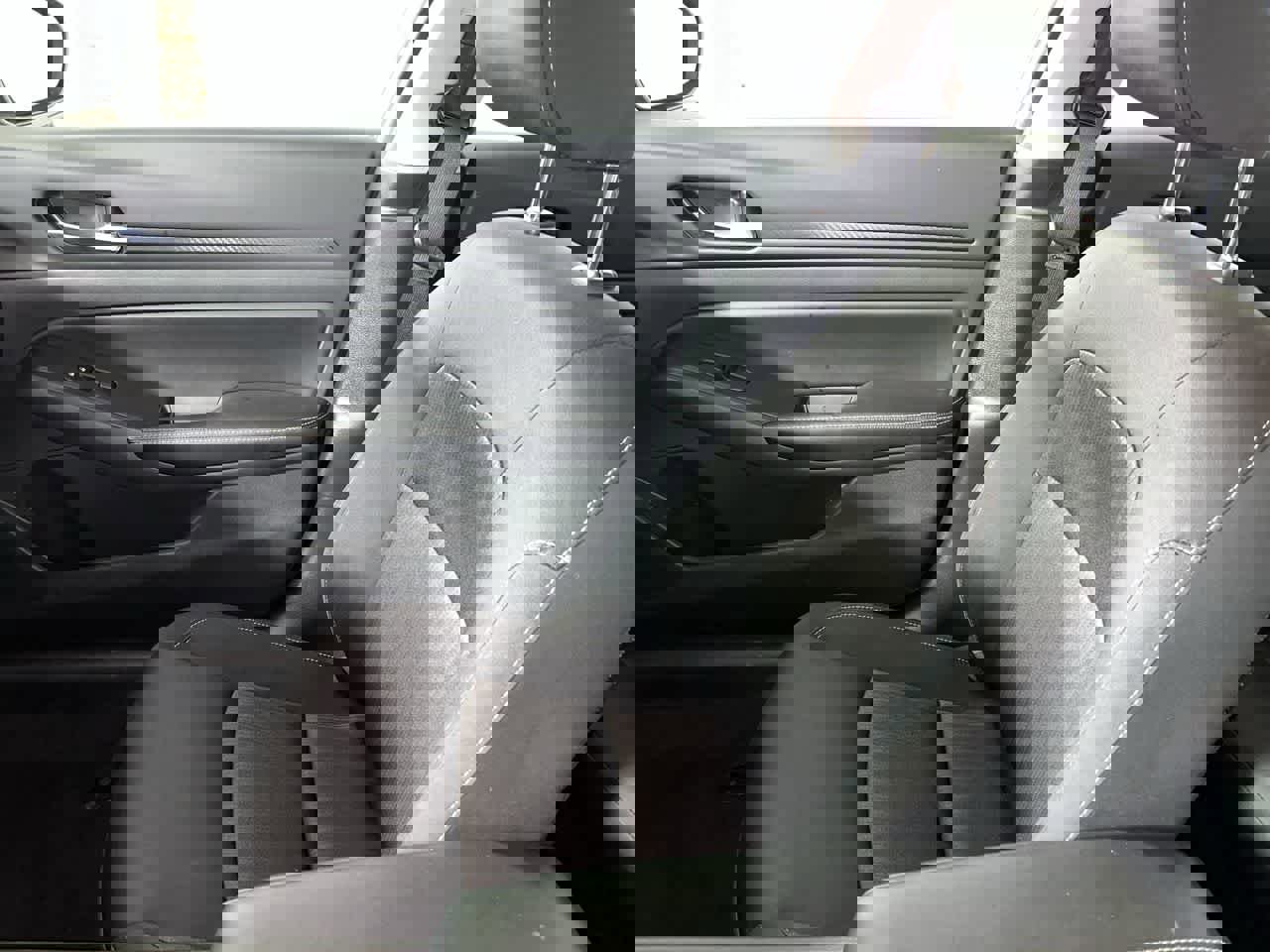 Used 2024 Nissan Altima 2.5 SV image 25