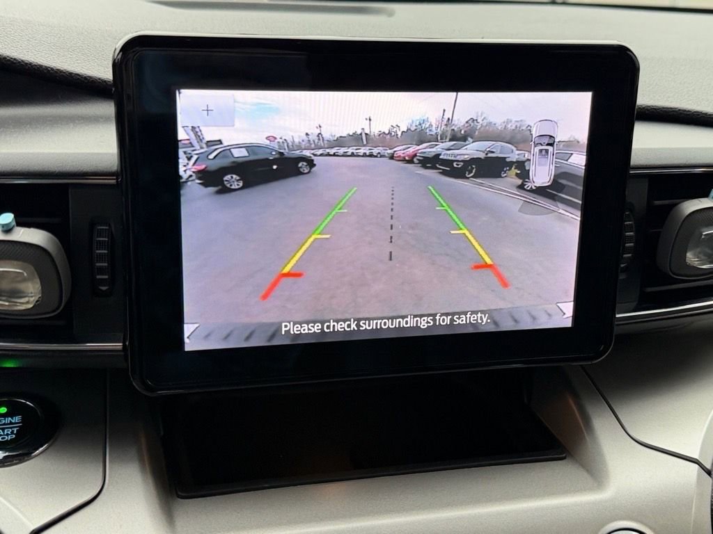 Used 2021 Ford Explorer XLT w/ Equipment Group 202A image 26