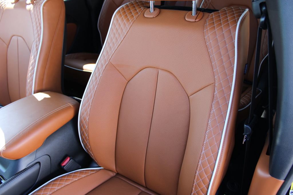 New 2026 Chrysler Pacifica Pinnacle image 20