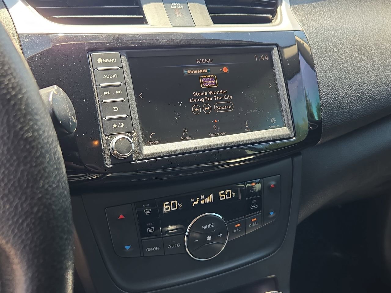 Used 2019 Nissan Sentra SV FWD image 12