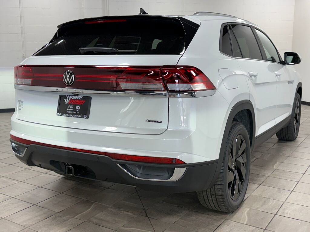New 2026 Volkswagen Atlas Cross Sport SE image 7