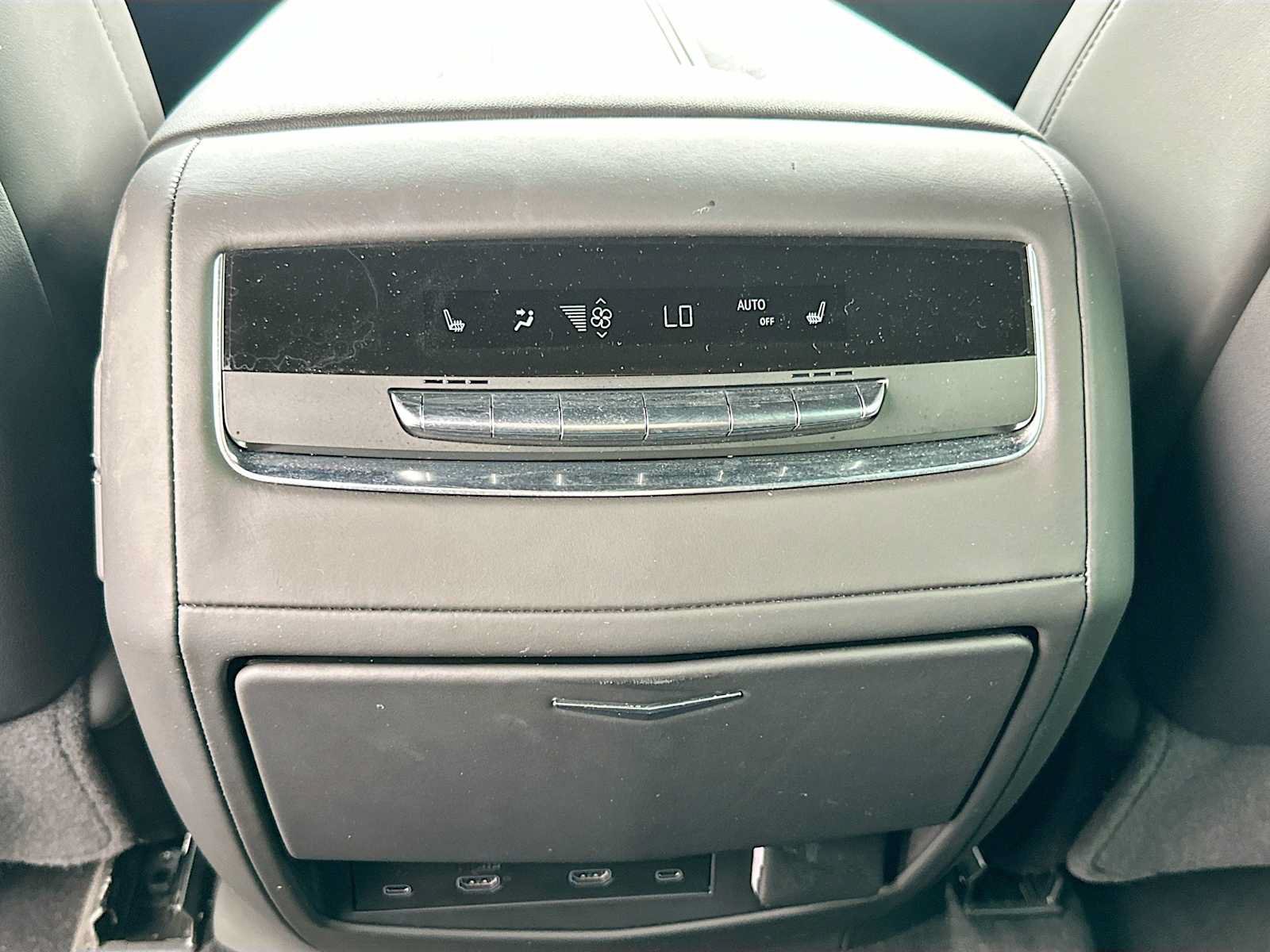 Used 2025 Cadillac Escalade Sport Platinum AWD/4WD image 28