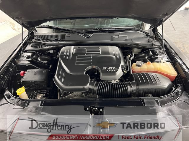 Used 2016 Dodge Challenger SXT RWD image 26