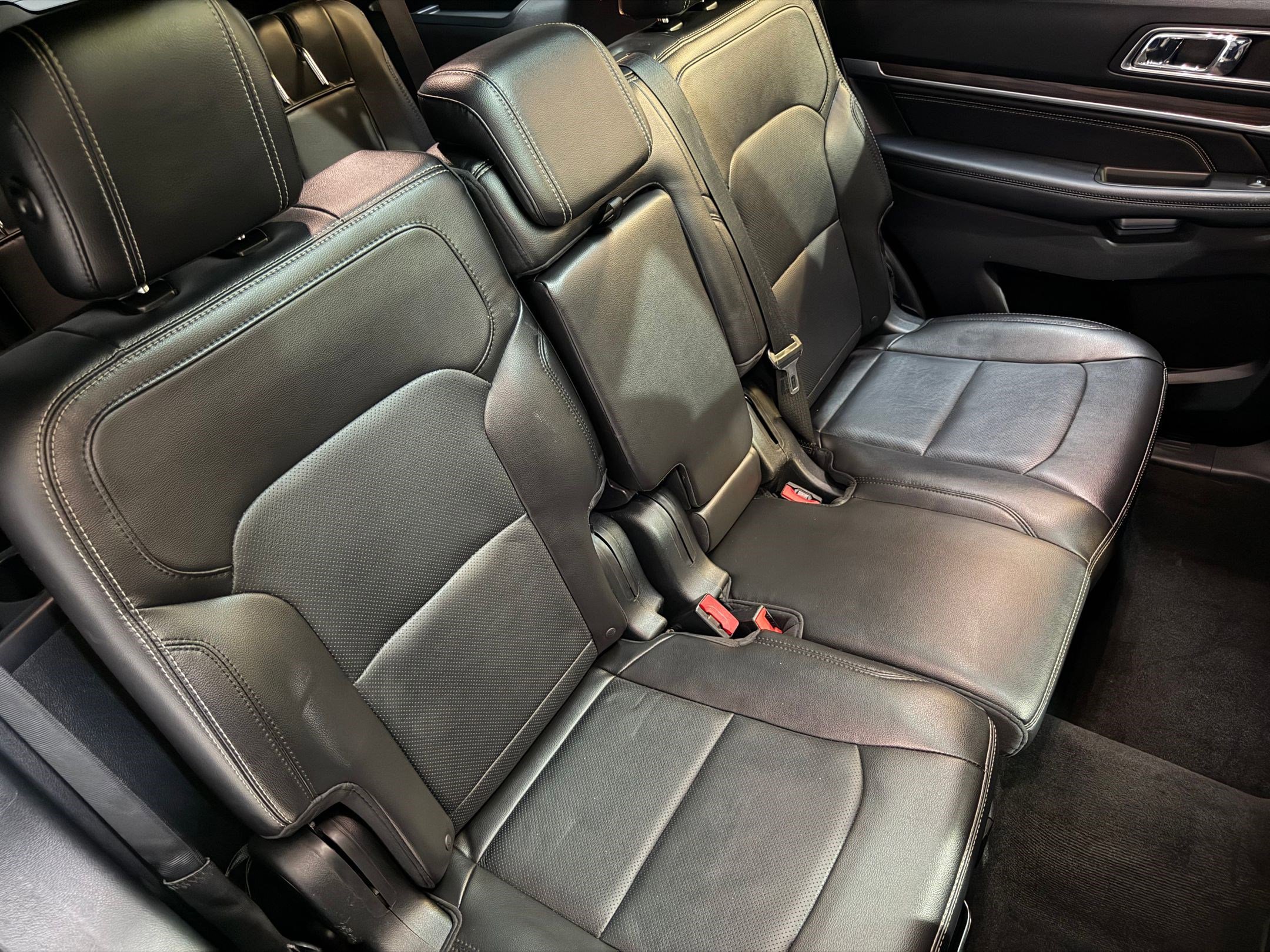 Used 2018 Ford Explorer Limited w/ Equipment Group 301A FWD image 44