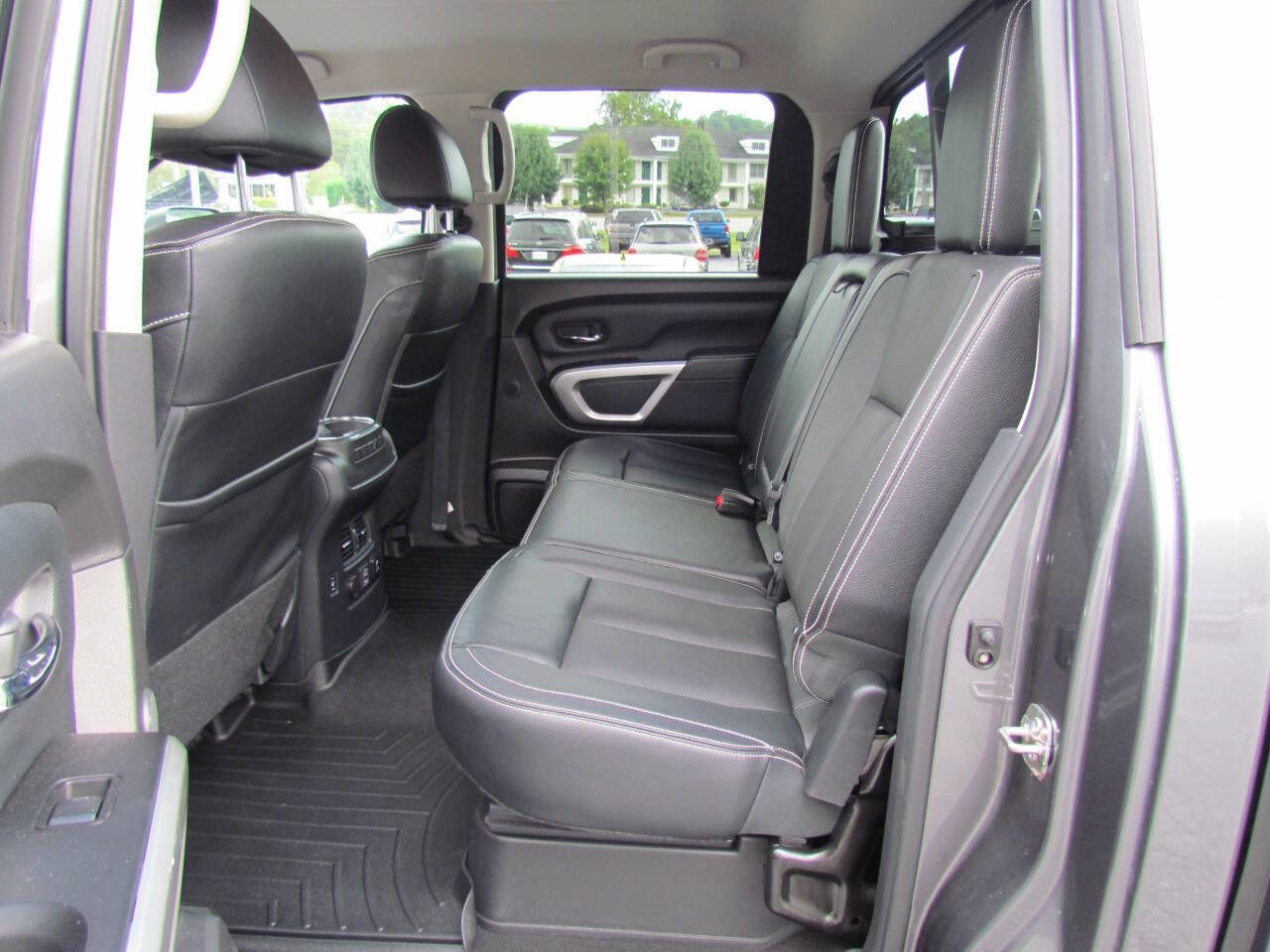 Used 2019 Nissan Titan PRO-4X w/ Pro-4x Convenience Package image 13
