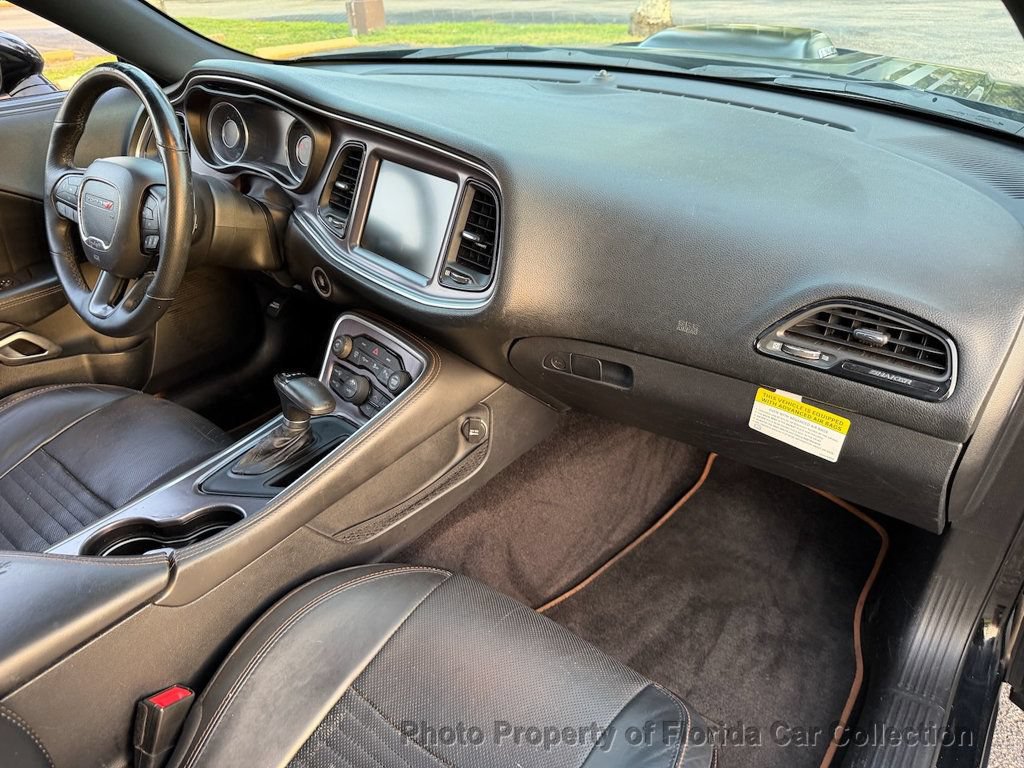 Used 2015 Dodge Challenger R/T Plus RWD image 28