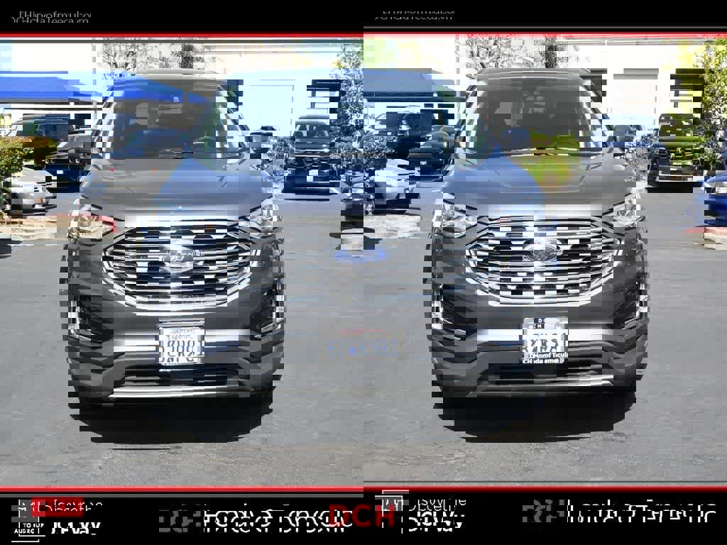 Used 2022 Ford Edge SEL w/ Convenience Package image 2