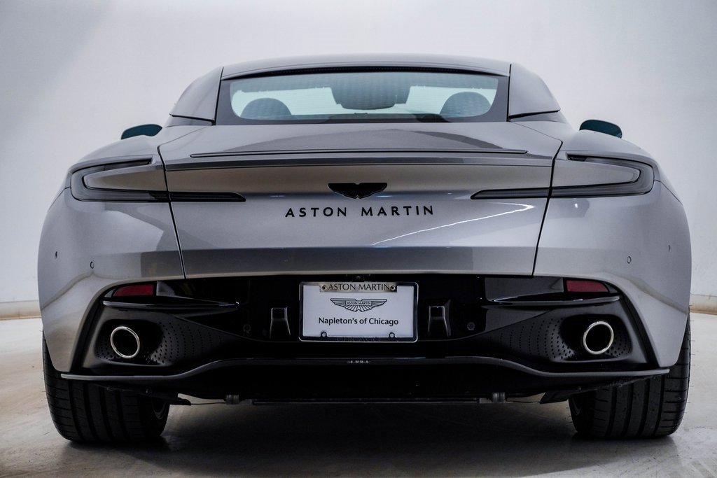 Used 2024 Aston Martin DB12 Coupe image 7
