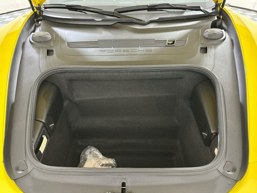 Used 2018 Porsche 718 Boxster RWD image 28