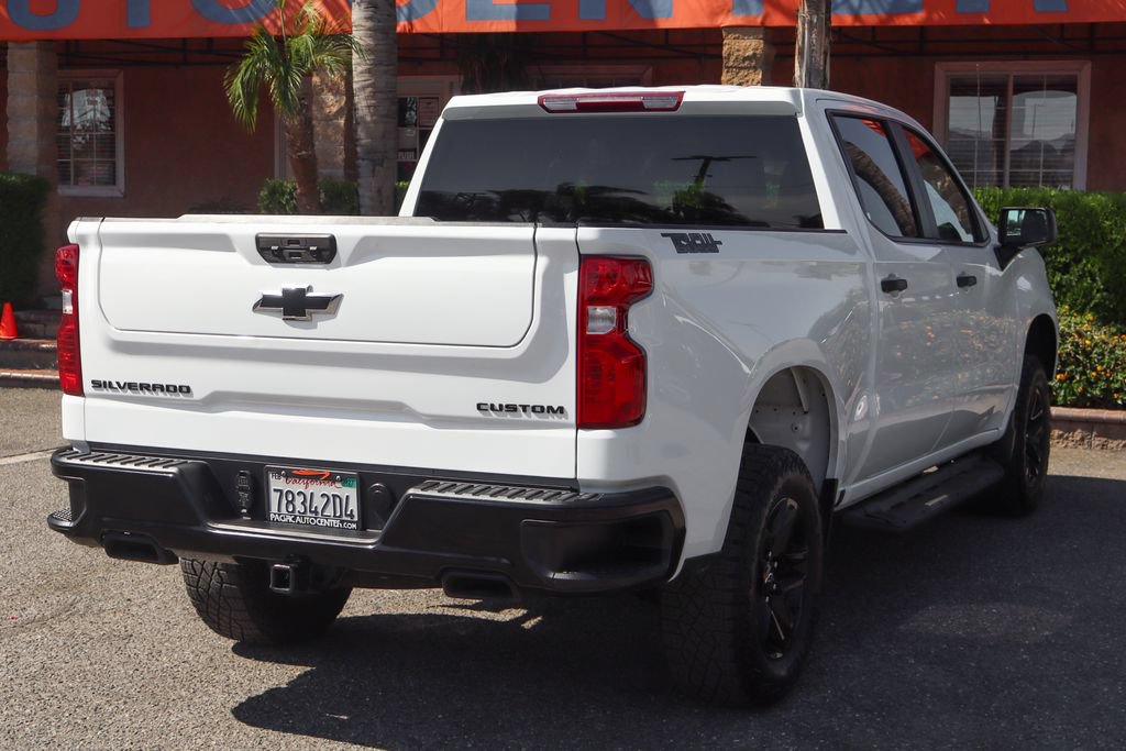 Used 2025 Chevrolet Silverado 1500 Custom Trail Boss w/ Dark Appearance Package AWD/4WD image 11
