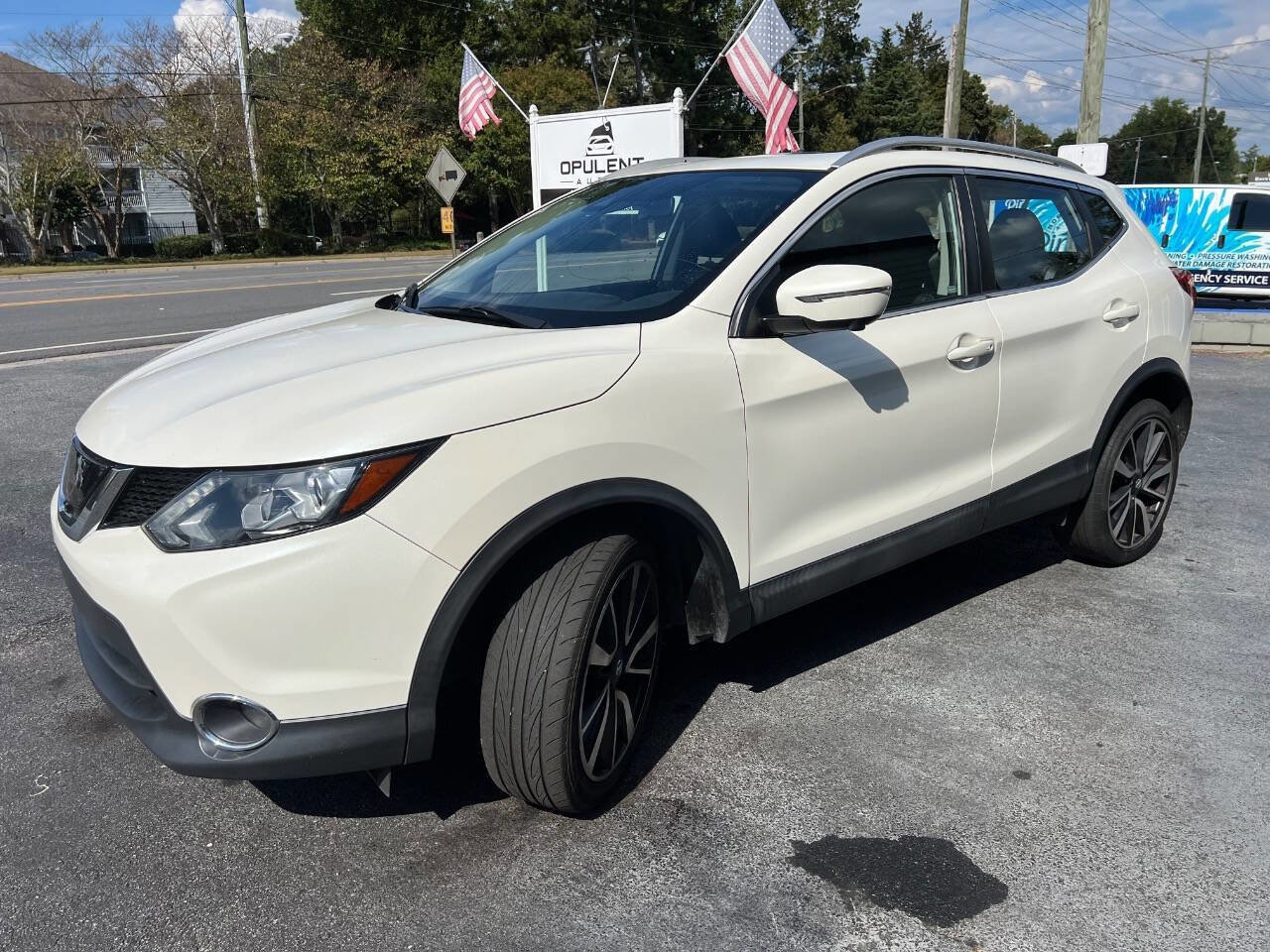 Used 2017 Nissan Rogue Sport SL w/ SL Premium Package image 4