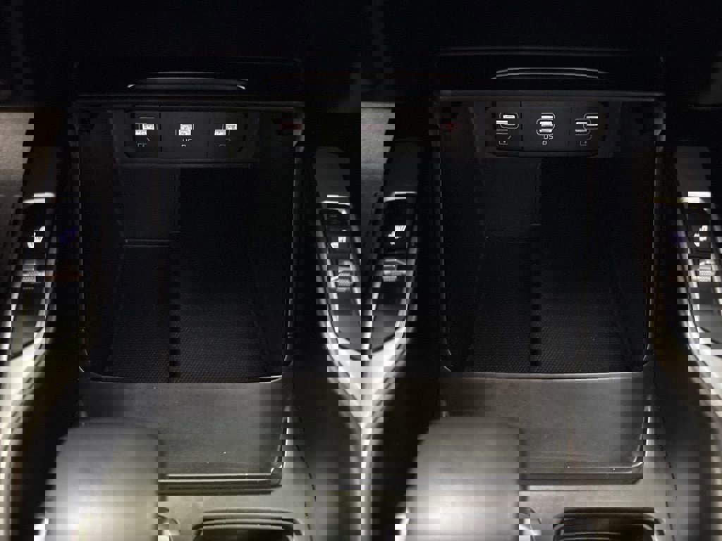 Used 2021 Kia Sorento S w/ Panoramic Sunroof Package image 37