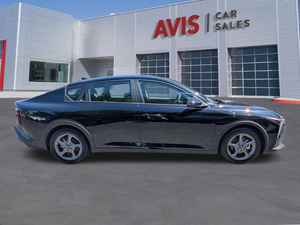 Used 2025 Kia K4 FWD image 5