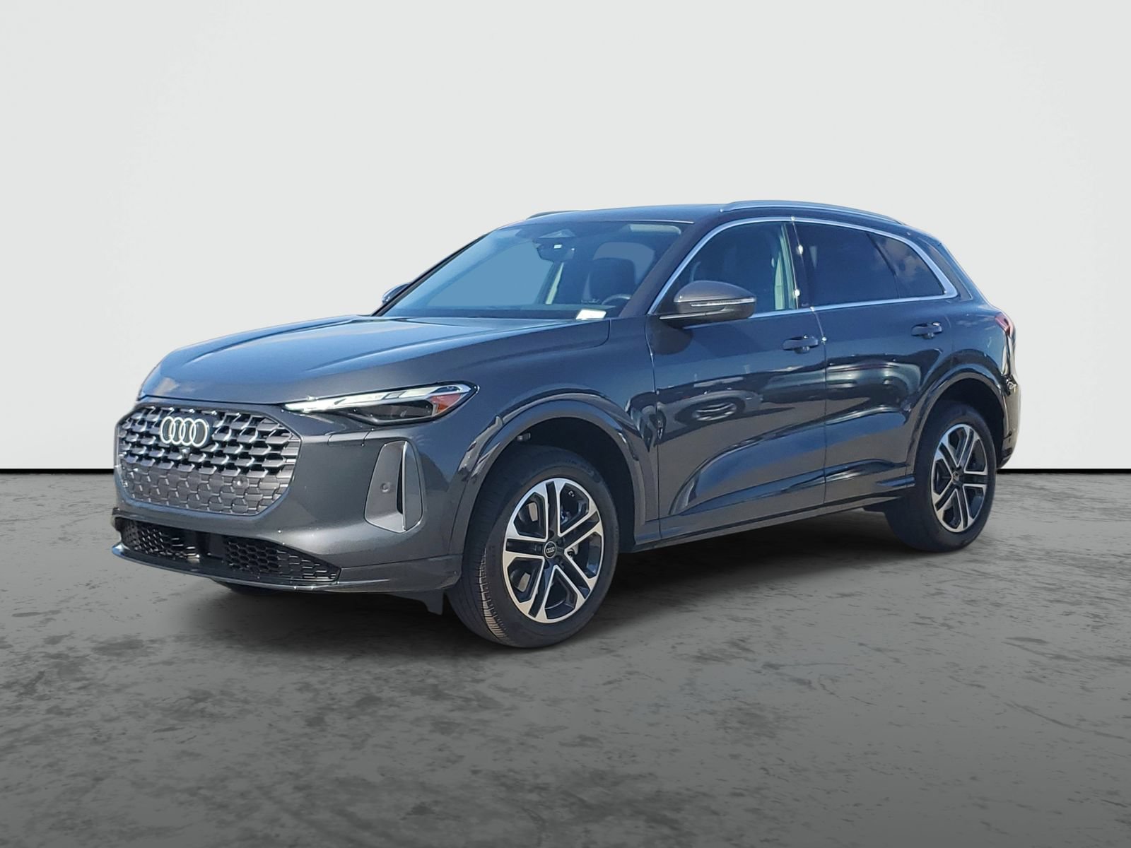 Used 2025 Audi Q5 Premium w/ Convenience Package AWD/4WD image 2