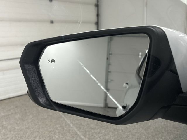 Used 2024 Chevrolet Equinox LT image 41