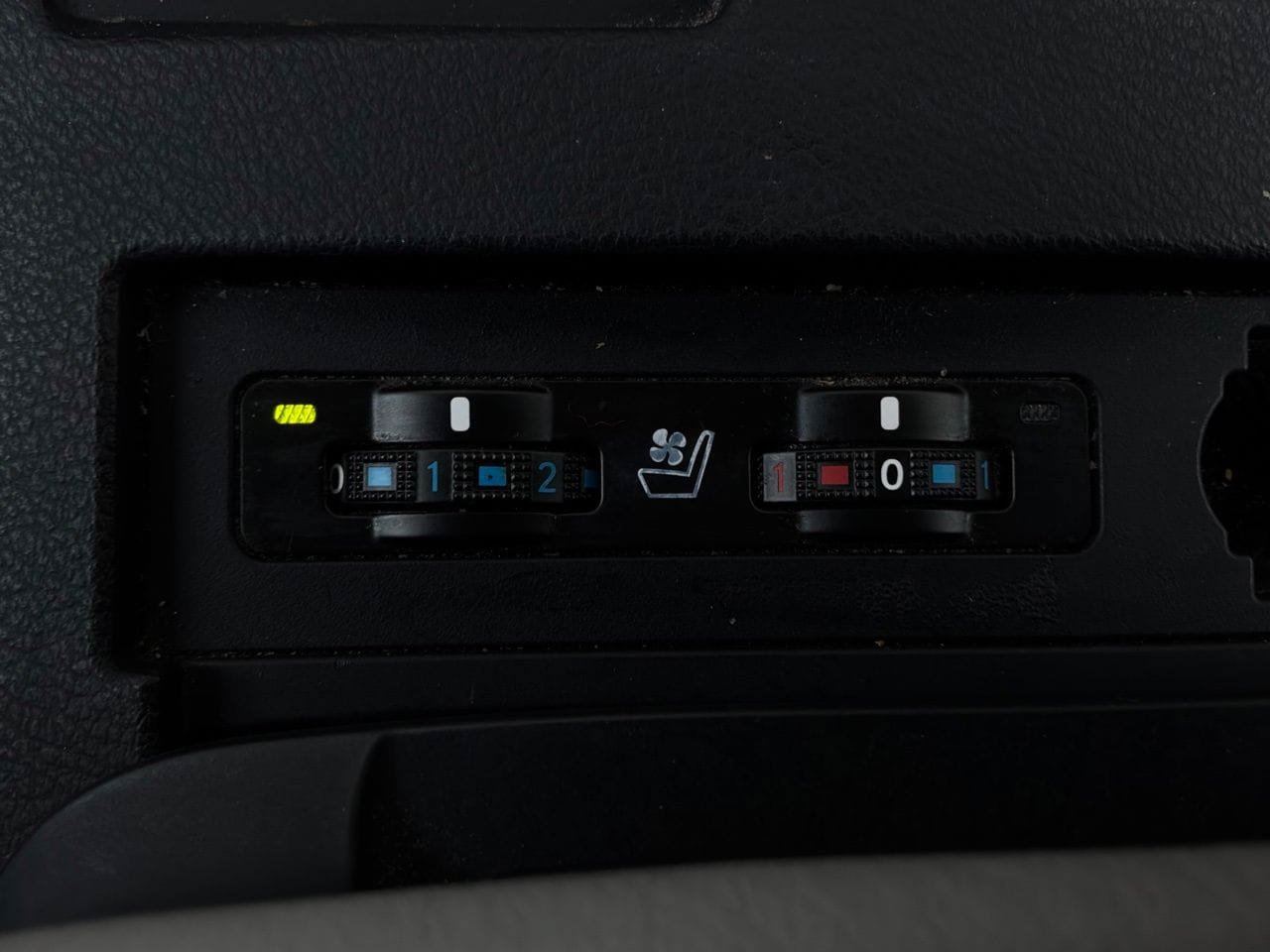 Used 2013 Lexus RX 350 FWD w/ Navigation Pkg image 25